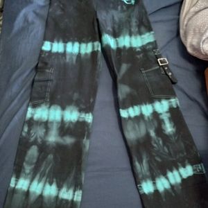 Equilibrium Activewear cargo pants